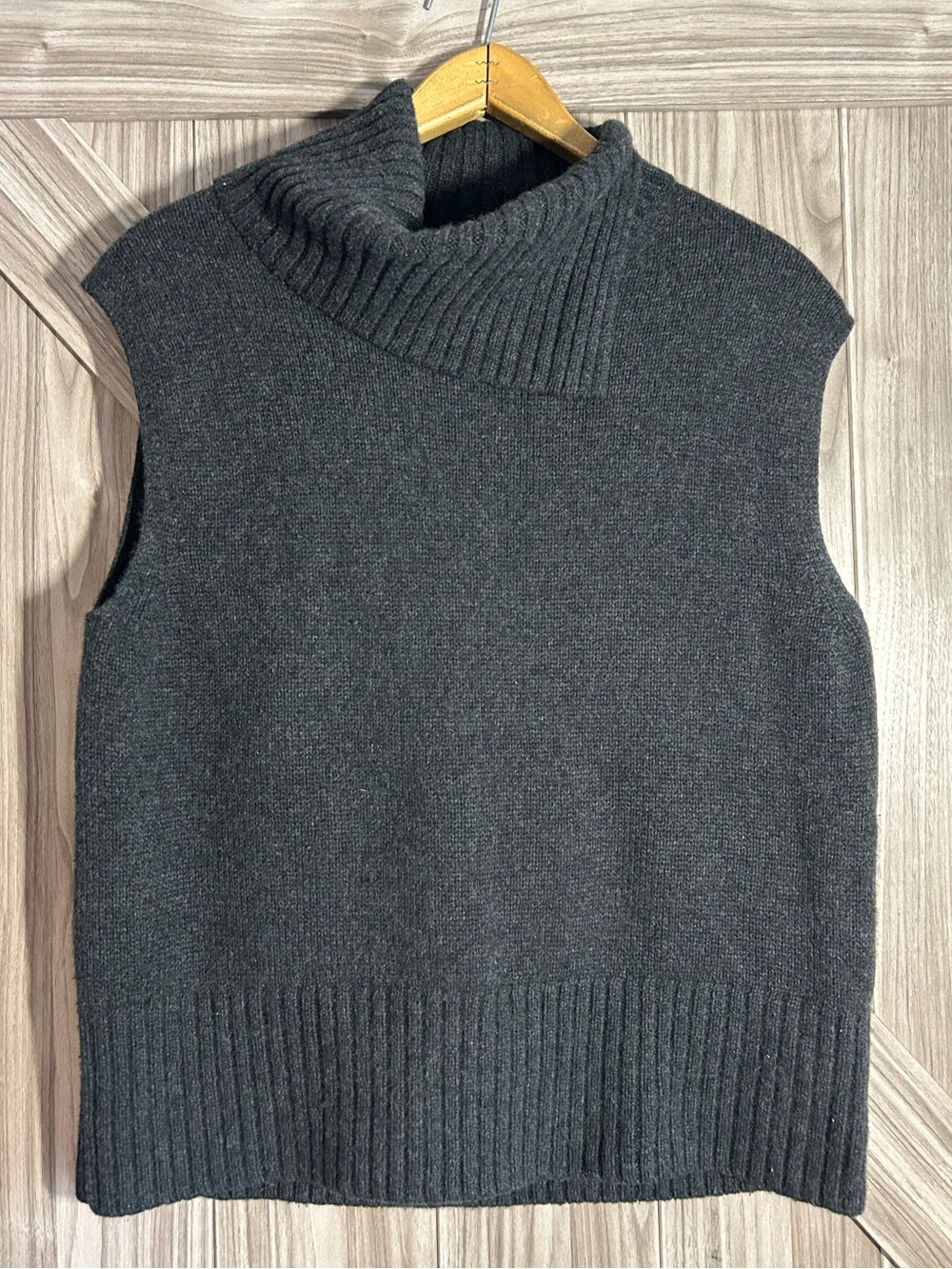 COS High-Neck Cashmere Vest - Dark Charcoal Grey - Oversized boxy Size S